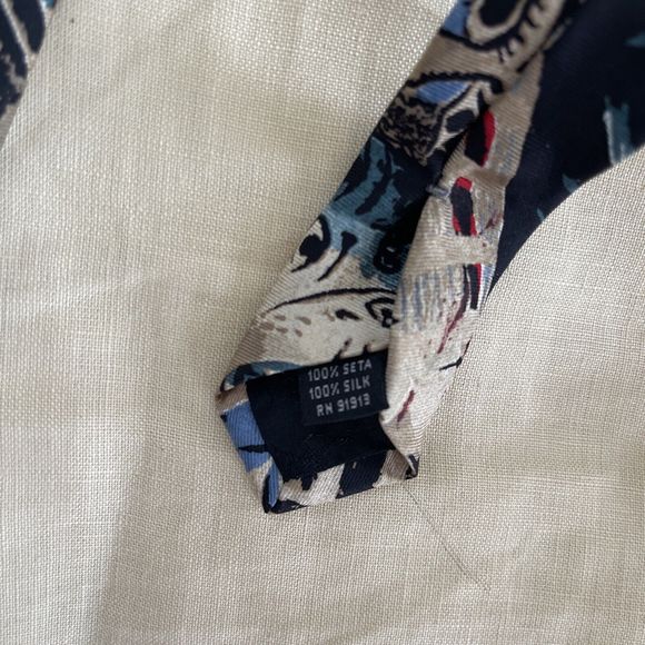 PABLO PICASSO ~ ART PAINTING ~ NOVELTY MENS SILK TIE ~ 1960 Public De Corrida - Picture 5 of 5